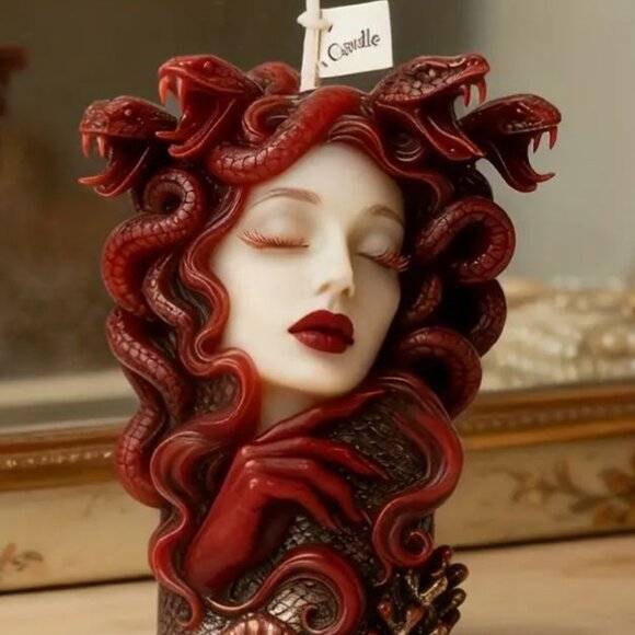 Medusa Goddess Manifestation Candle - Picture 2 of 2